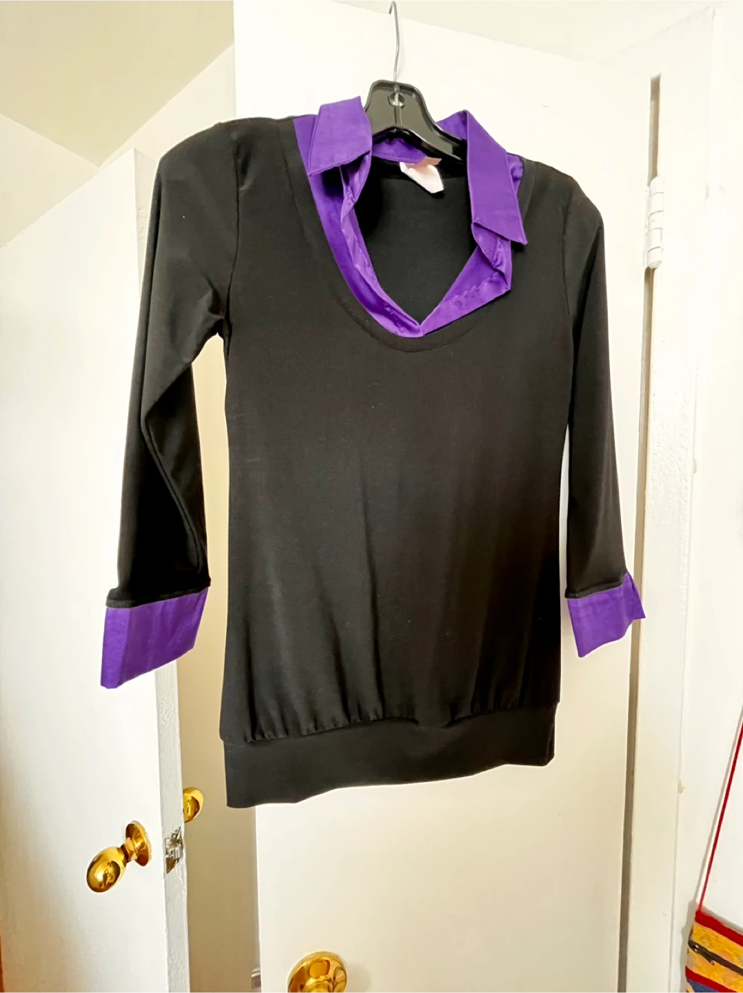 Black and Purple 3/4 Sleeve Top size S