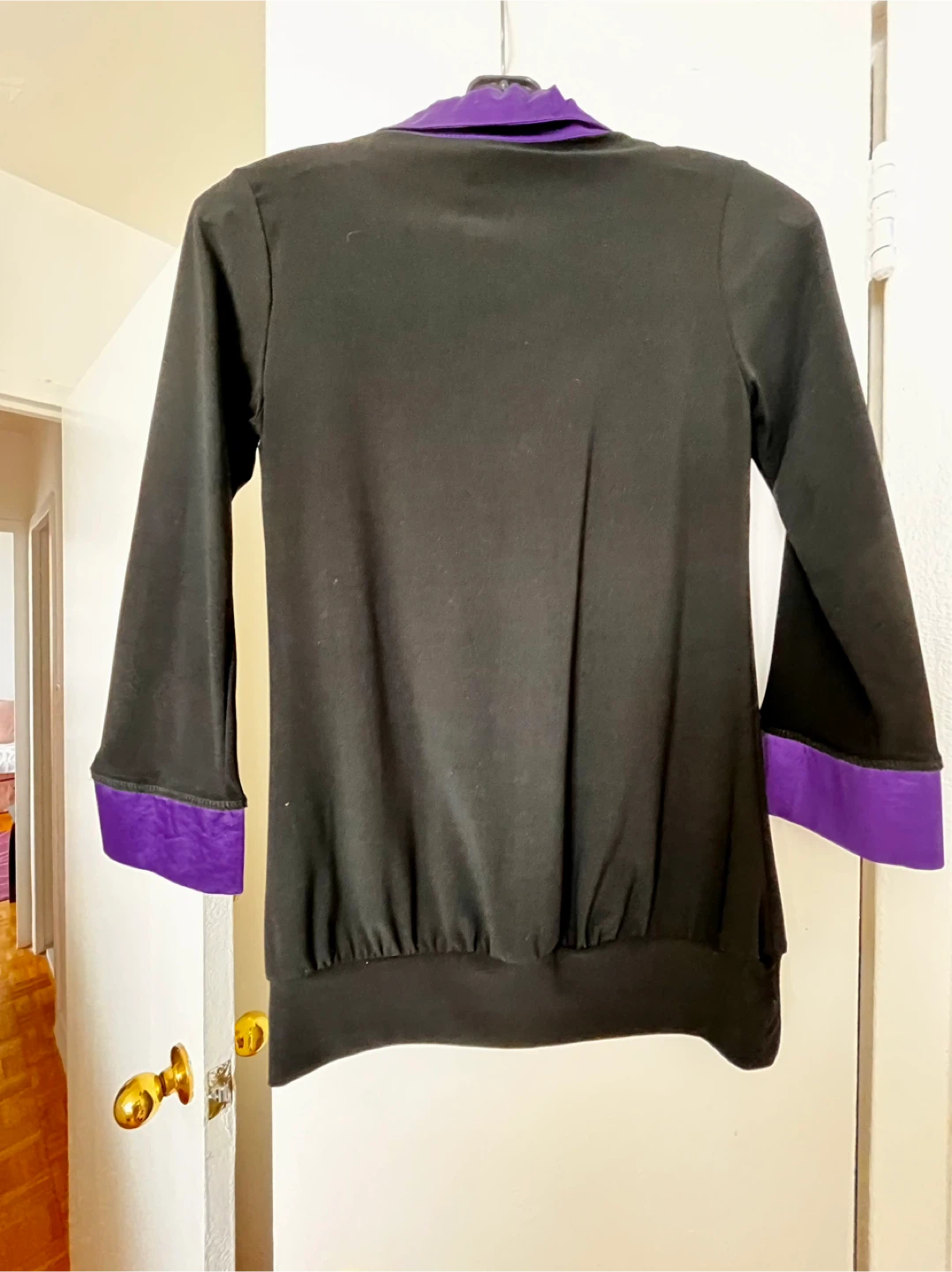 Black and Purple 3/4 Sleeve Top size S - photo 3