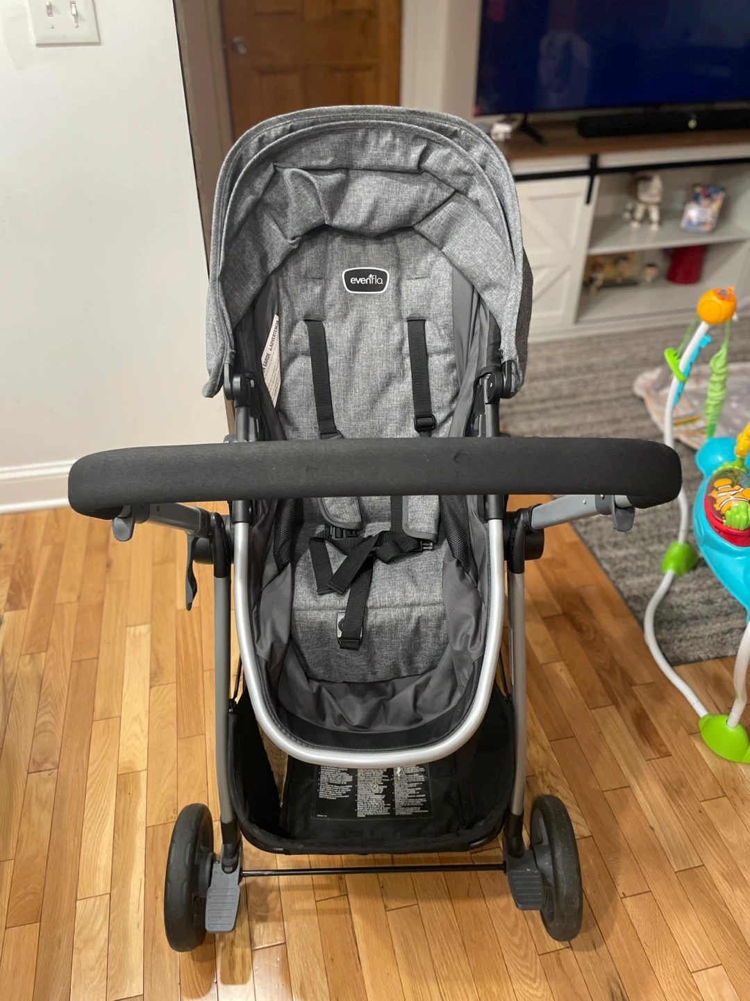 Evenflo Gray Infant Car Seat and Stroller Combo - photo 5