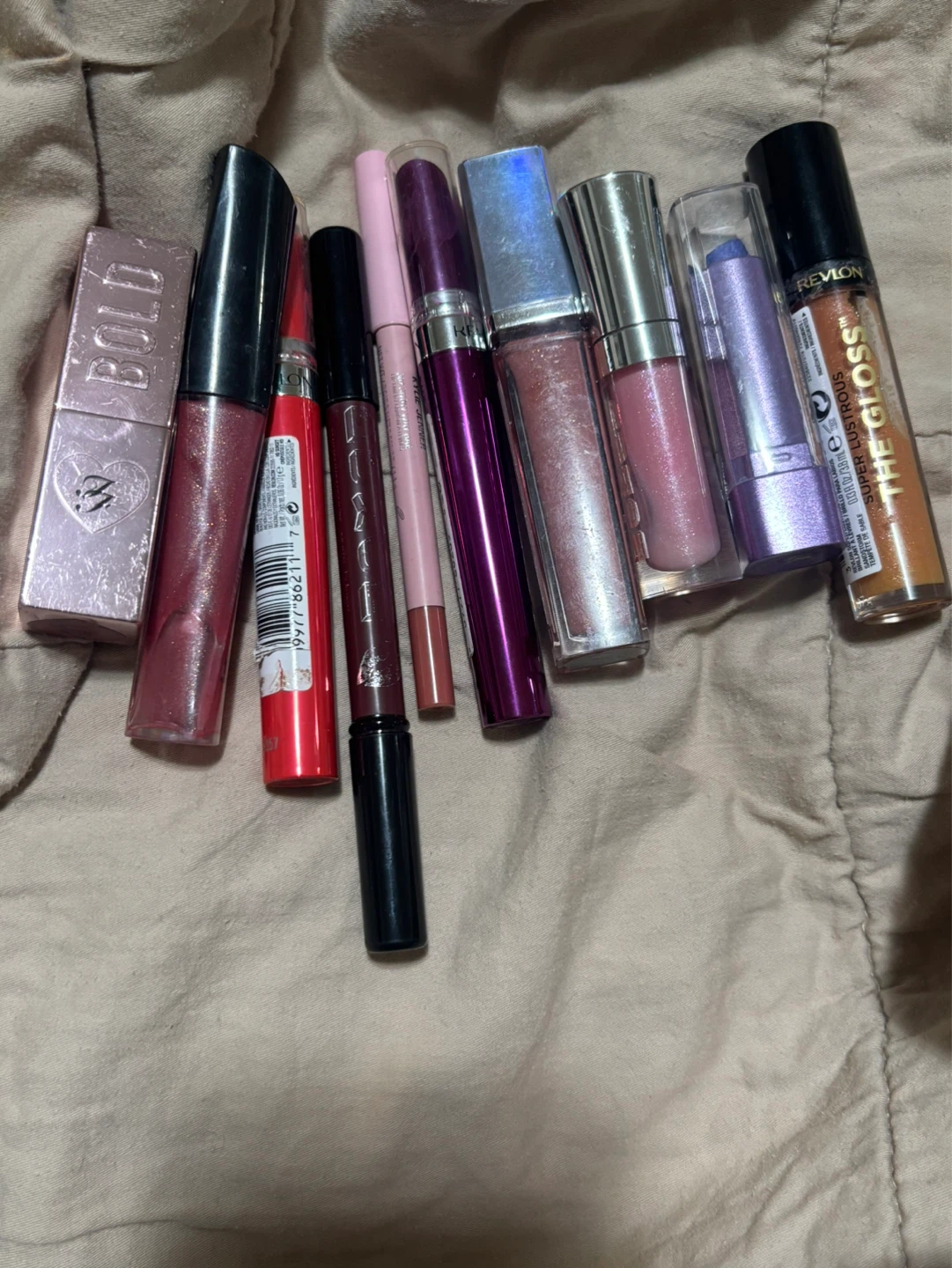 Lipstick lot