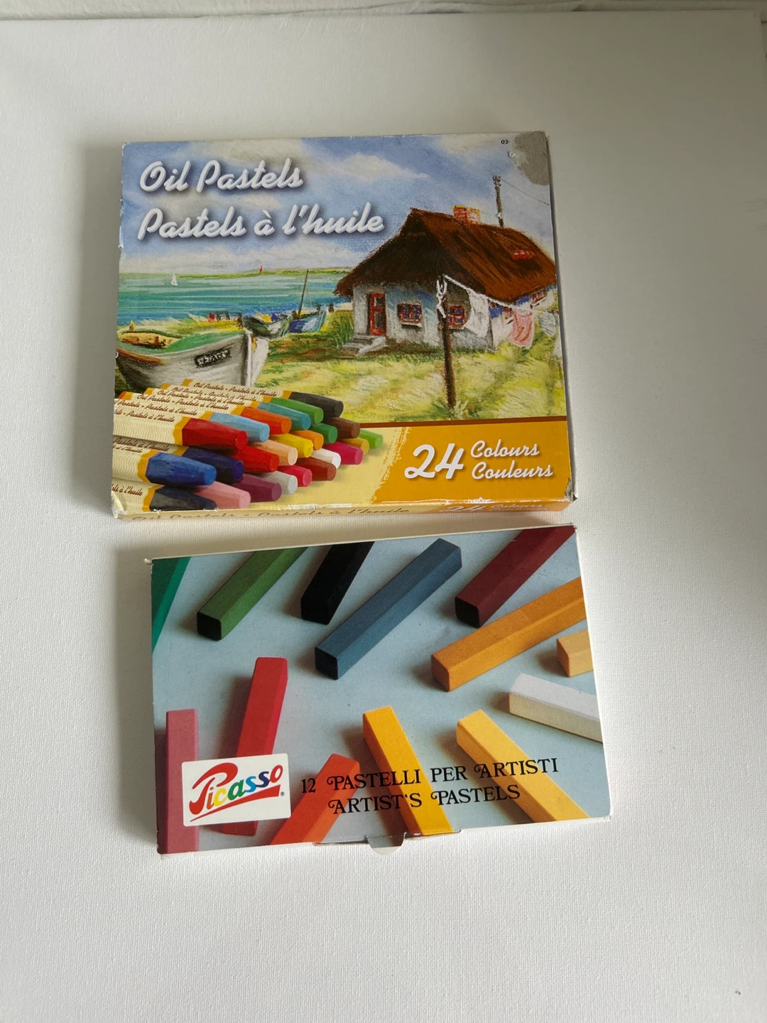 24 Colours Oil Pastels & 12 Artist Pastels
