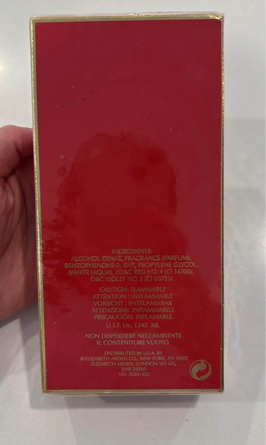 Elizabeth Arden Red Door Eau de Toilette Spray 100ml - photo 2