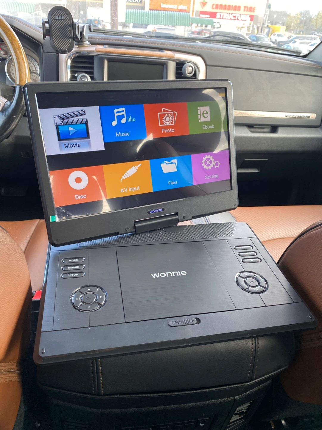 WONNIE 16.5" Portable DVD Player Swivel Screen