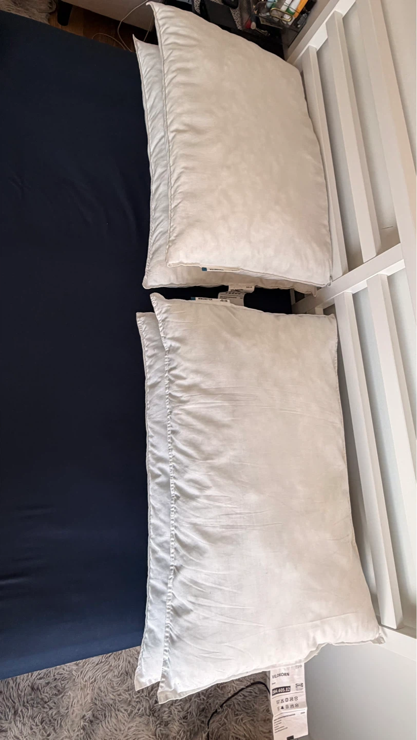 IKEA VILDKORN Queen Pillow Set