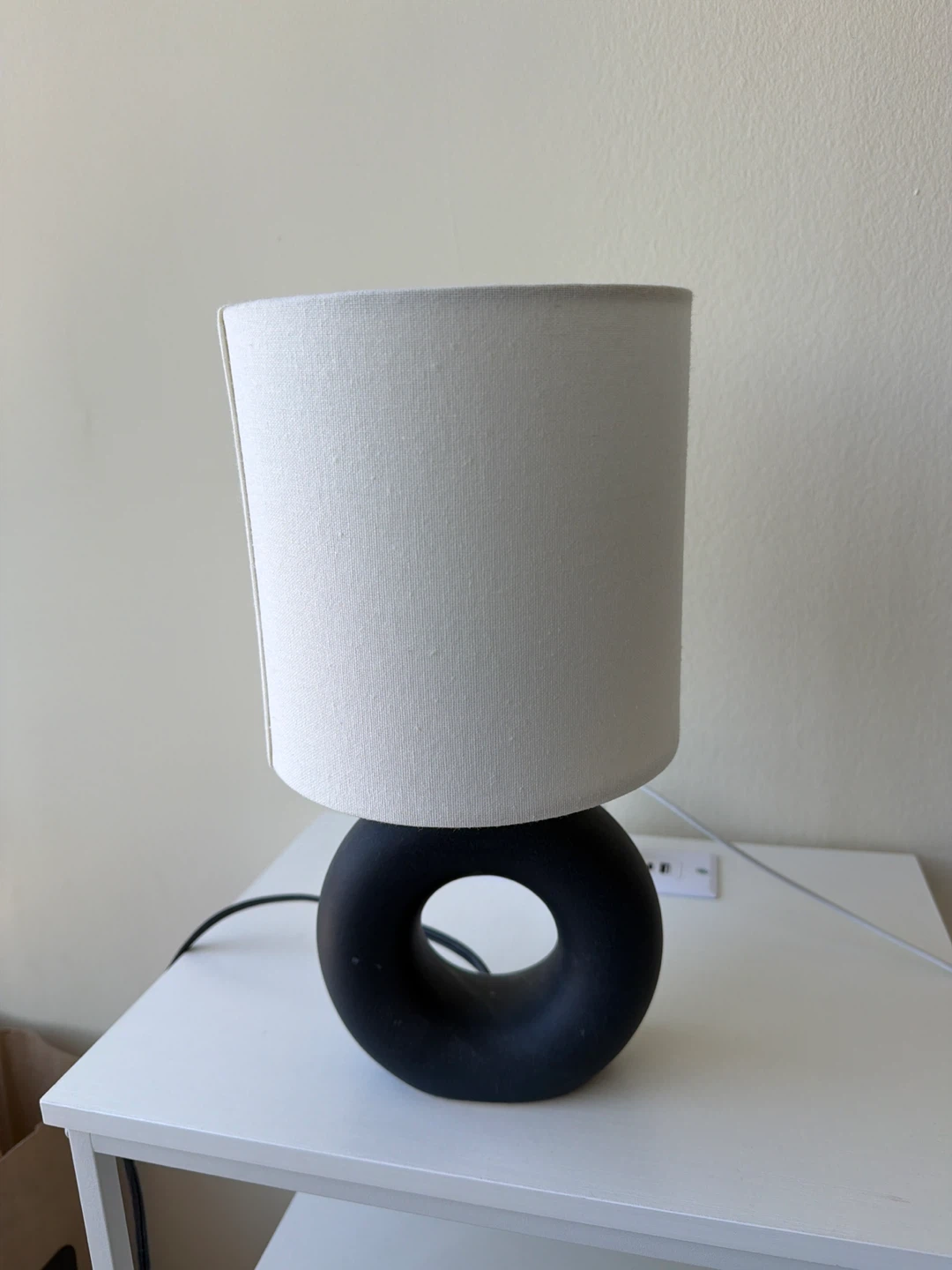 Black Donut Table Lamp with White Shade