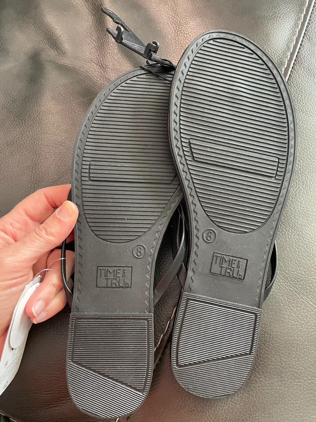 NEW! Black Memory Foam Flip Flops Size 8 - photo 2