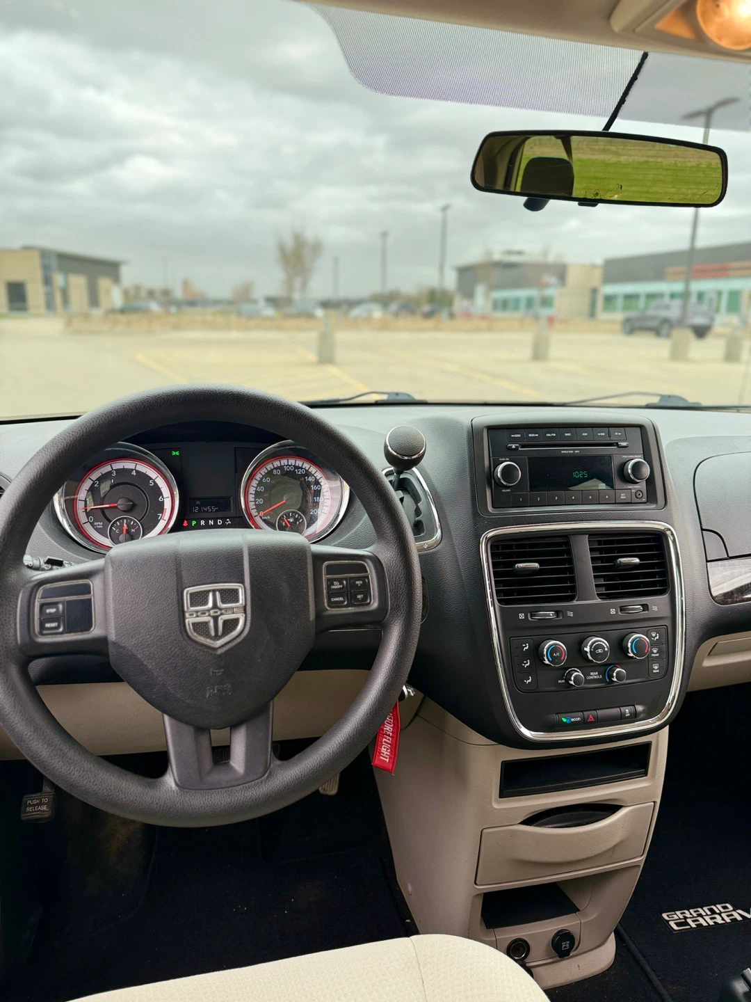 2011 Dodge Grand Caravan Express - photo 3