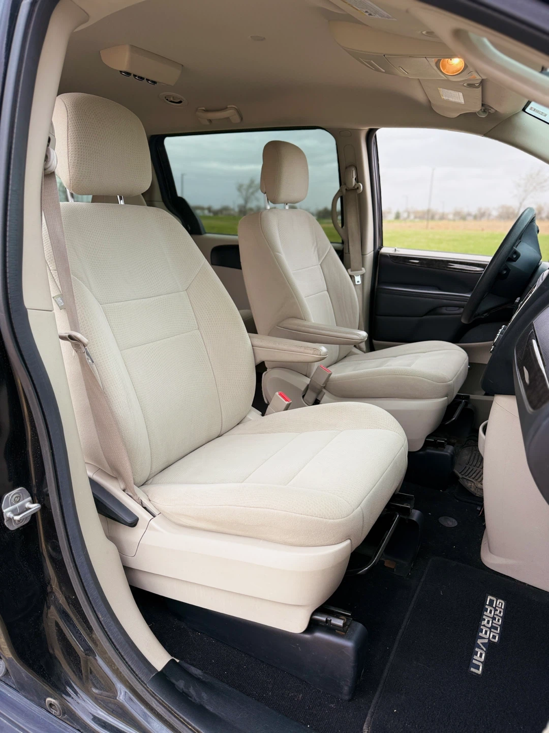2011 Dodge Grand Caravan Express - photo 5