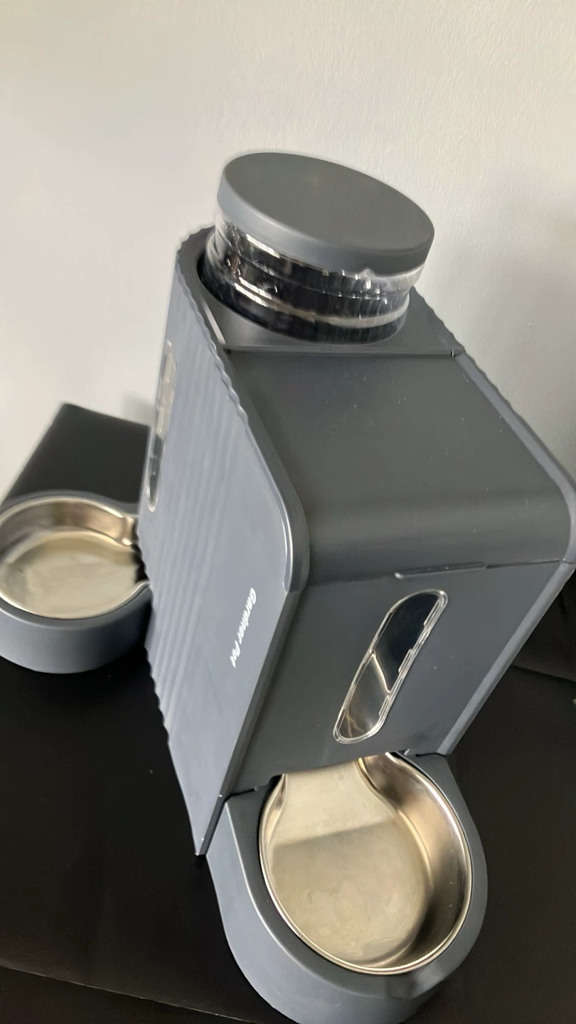 Gardner Pet Automatic Pet Feeder
