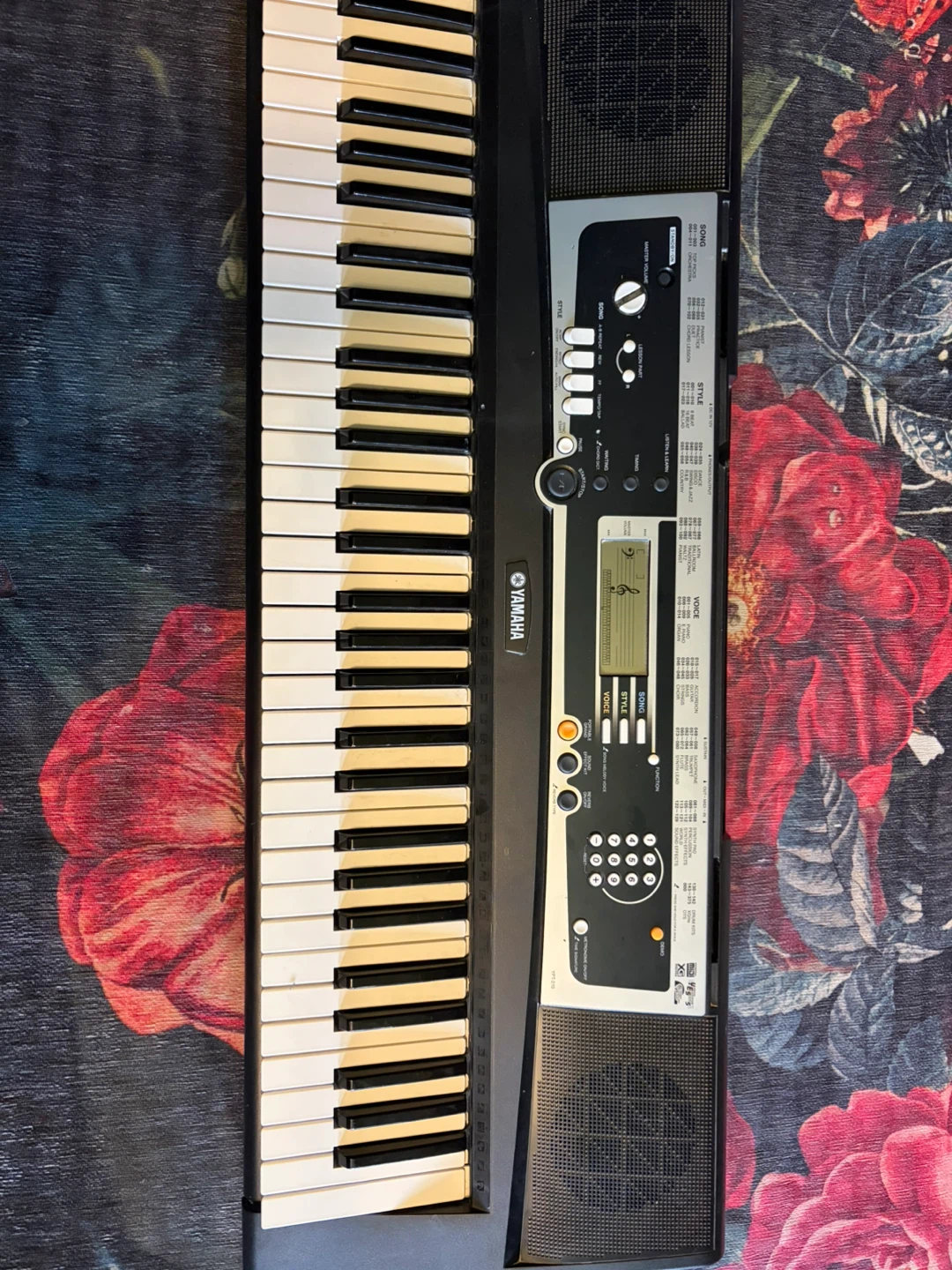 Yamaha YPT-210 Portable Keyboard - photo 4
