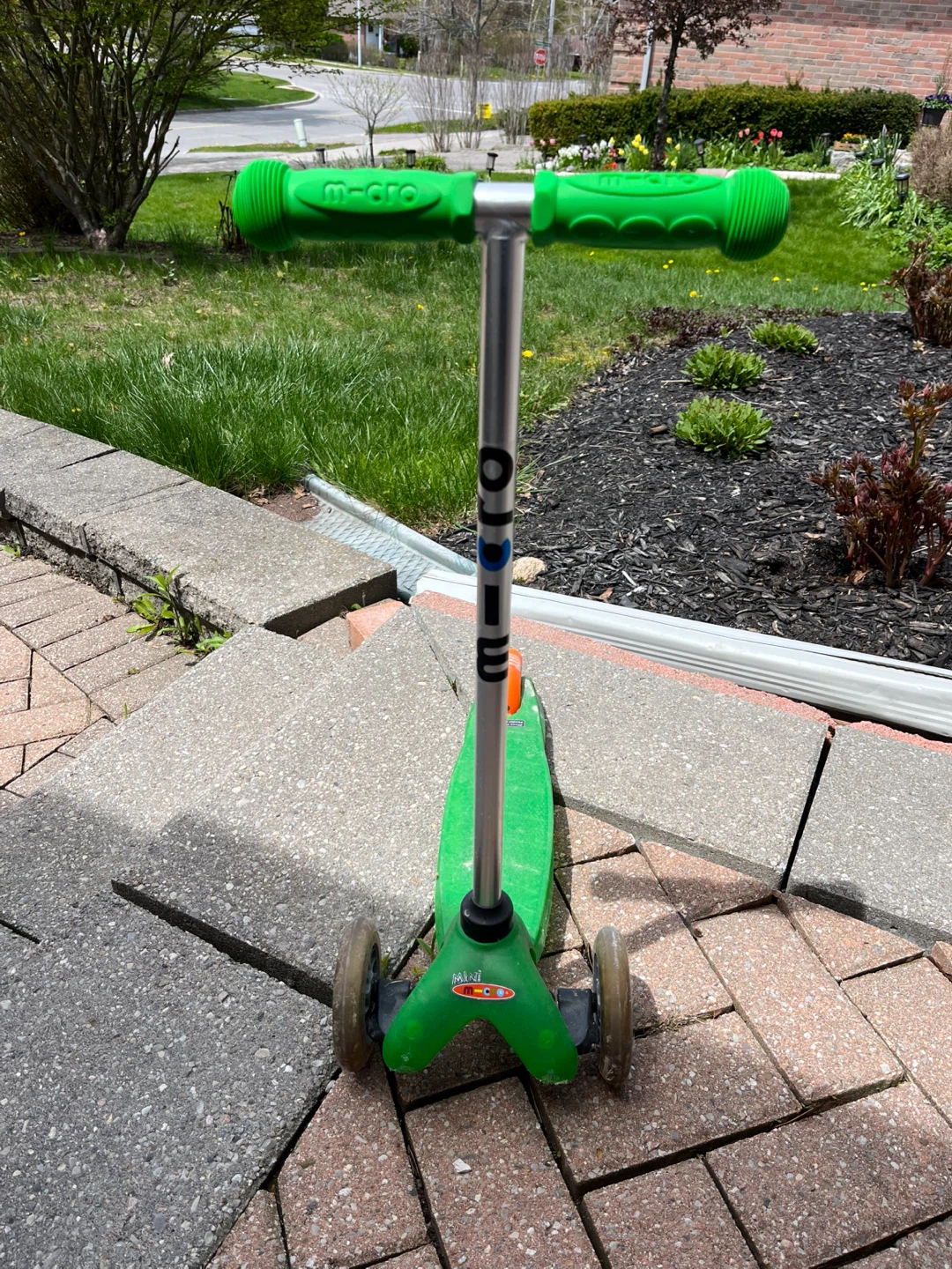 Micro Kickboard Scooter - Green - photo 2