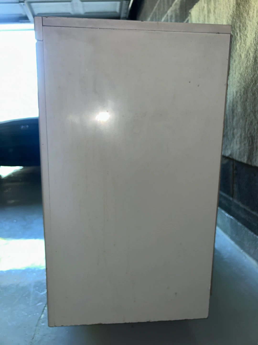 White 6-Drawer Dresser with Wheels - photo 4
