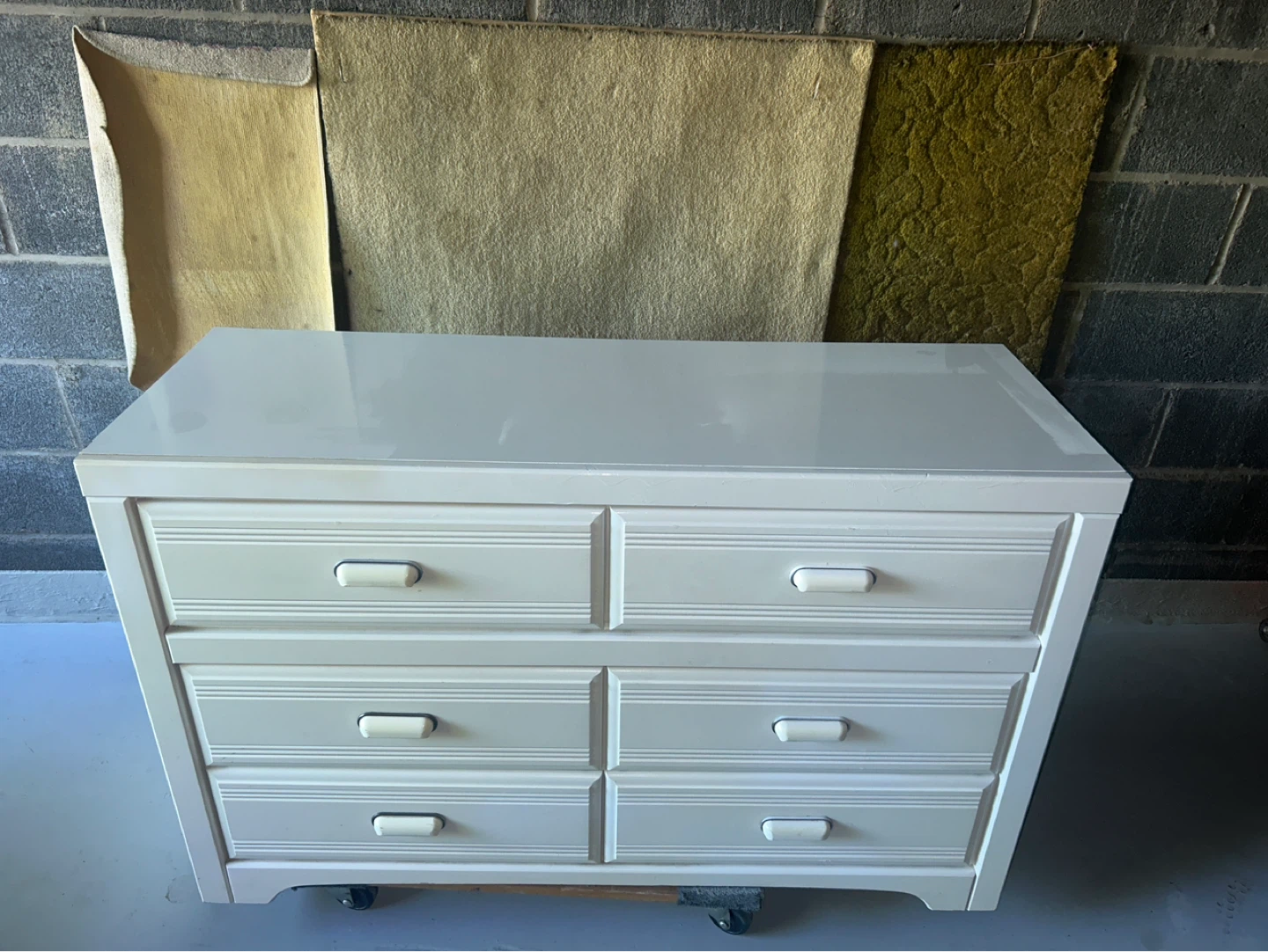 White 6-Drawer Dresser with Wheels - photo 3