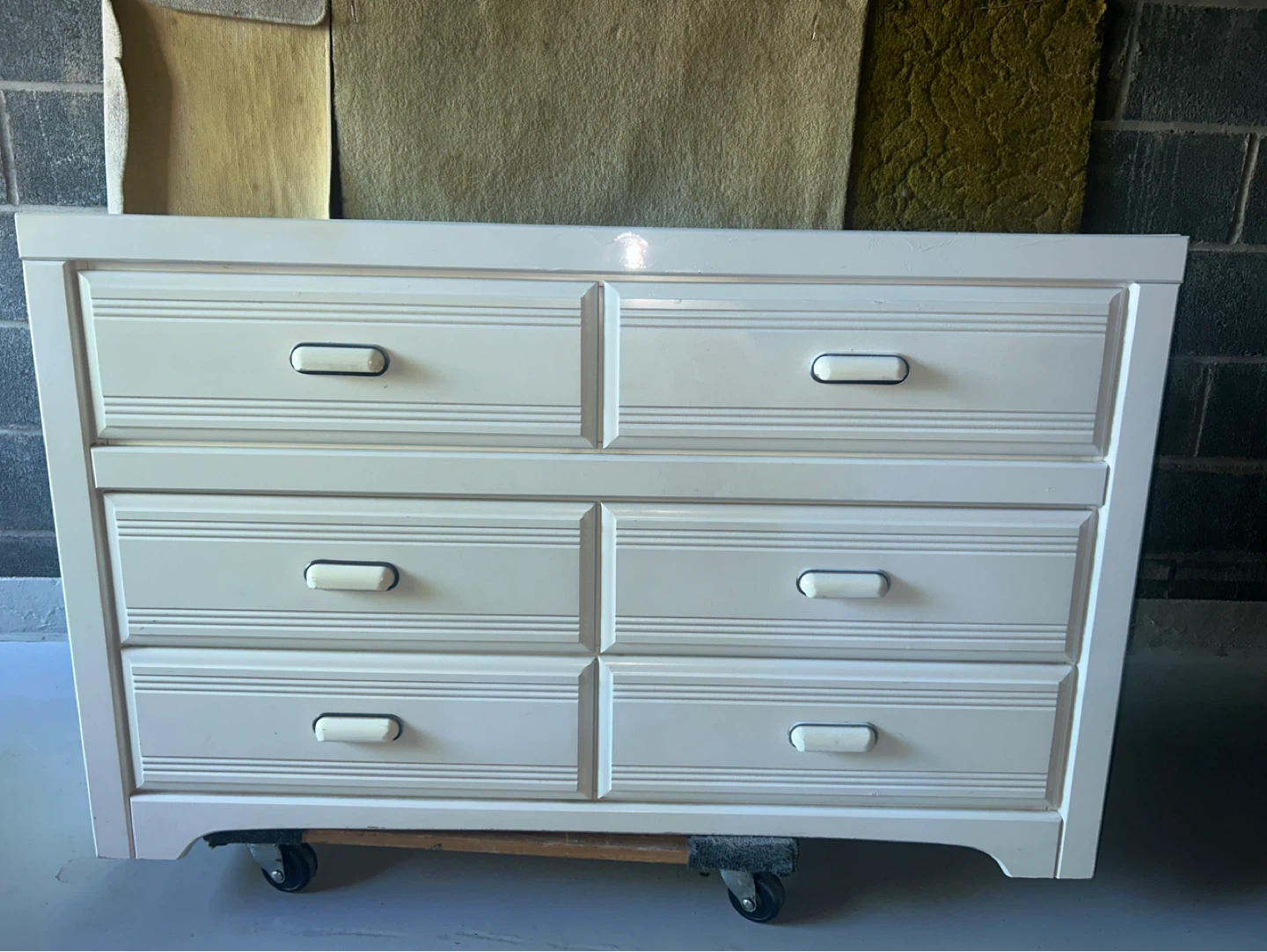 White 6-Drawer Dresser with Wheels
