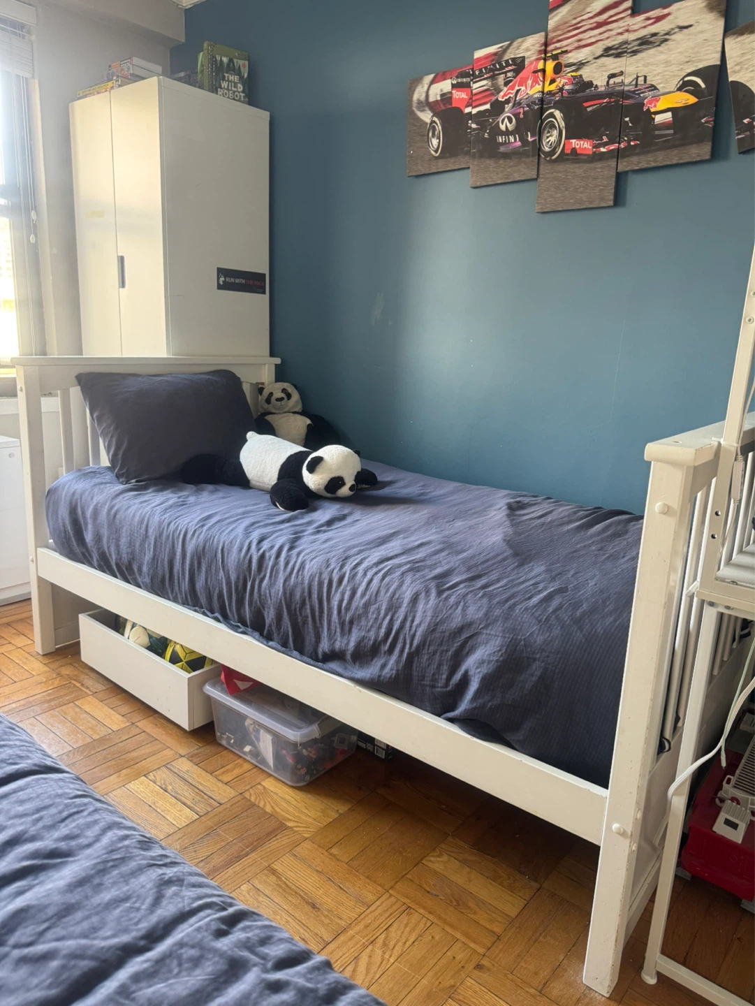 White Solid Wood Twin Bed Frames - photo 2