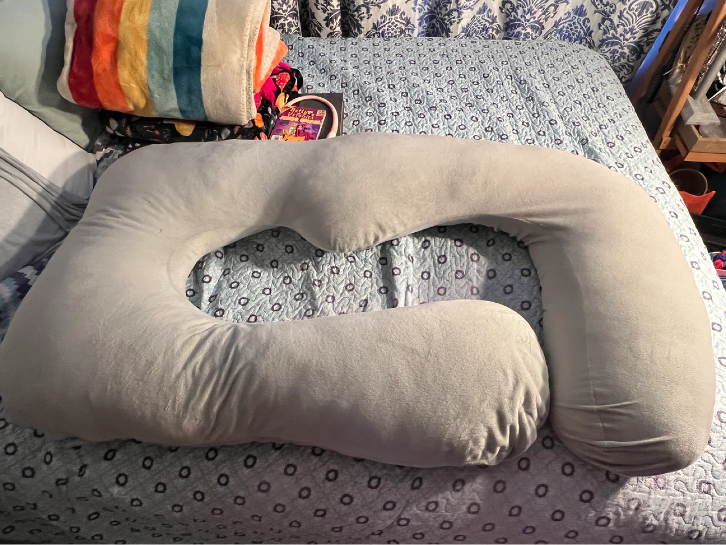 U-Shaped Pregnancy Pillow