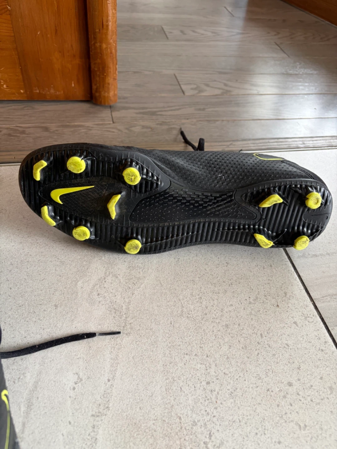 Nike Phantom Soccer Cleats - photo 2