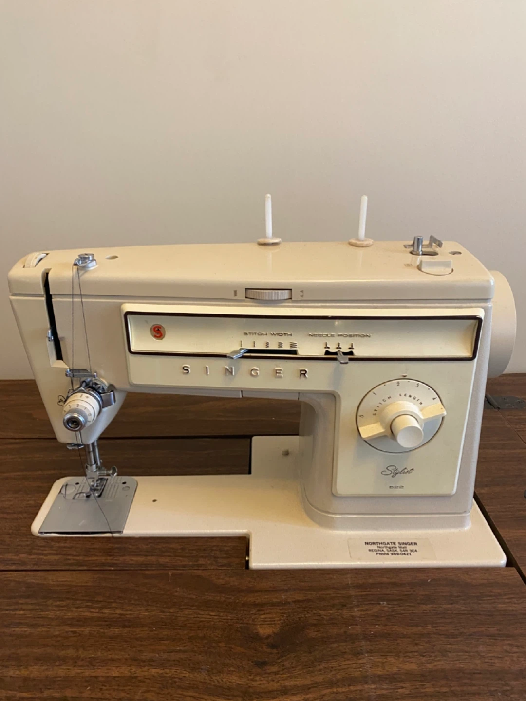 Singer "Stylist” 502 Sewing Machine with sewing kit