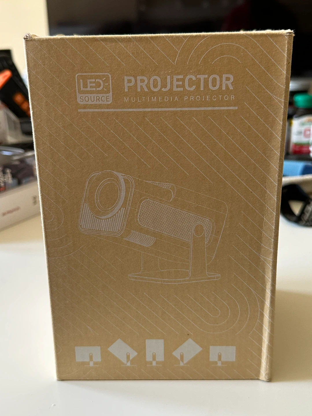 HY320Mini LCD Projector with Remote