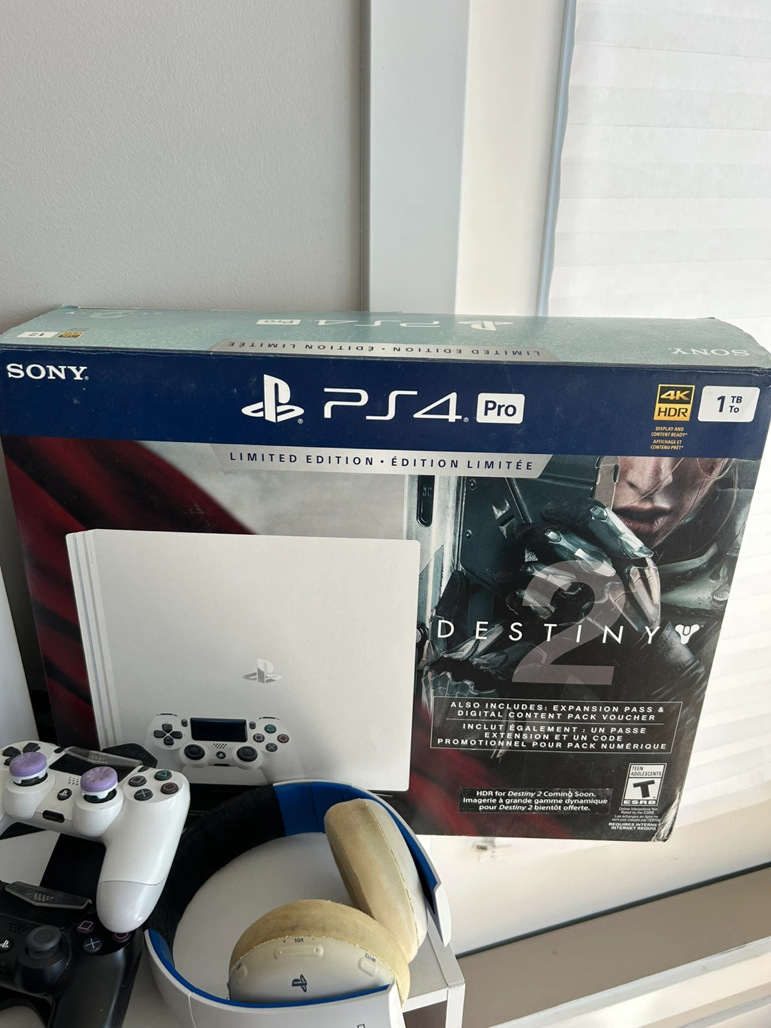 Sony PS4 Pro Limited Edition Console - photo 3