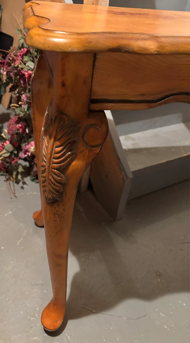 Ornate Wooden Console Table with Carved Legs - photo 3