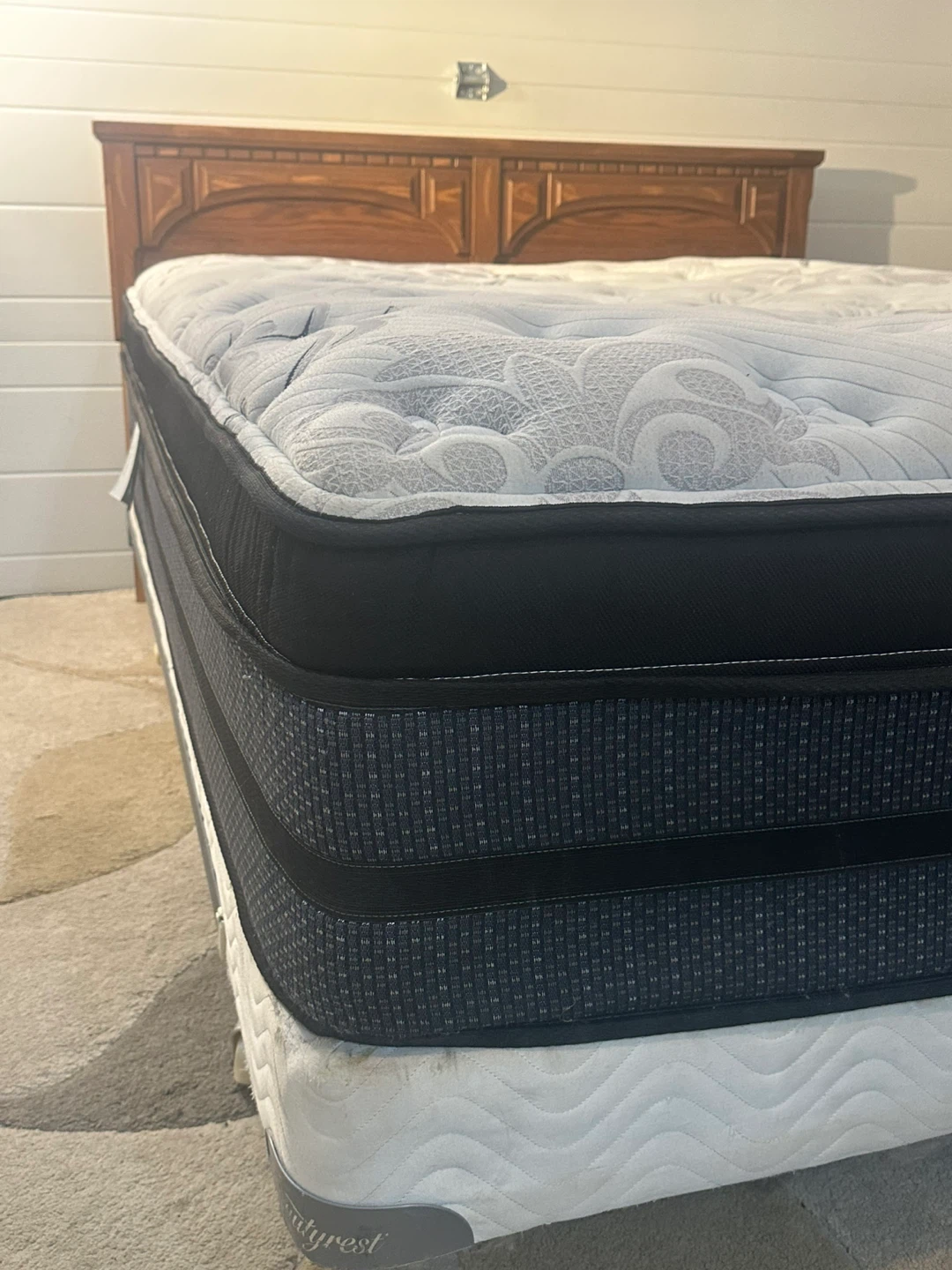 Queen Size Bed set | Great Condition - photo 4