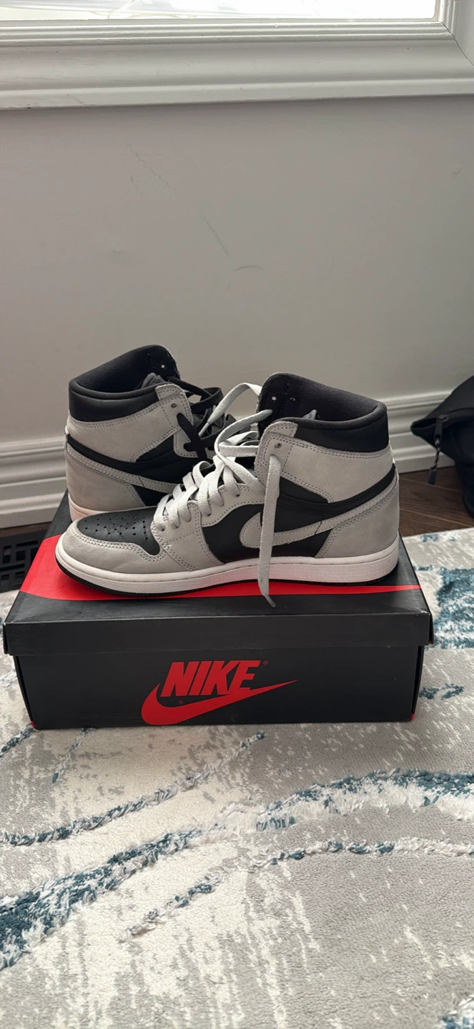 Nike Air Jordan 1 High OG "Grey Fog" Sneakers
