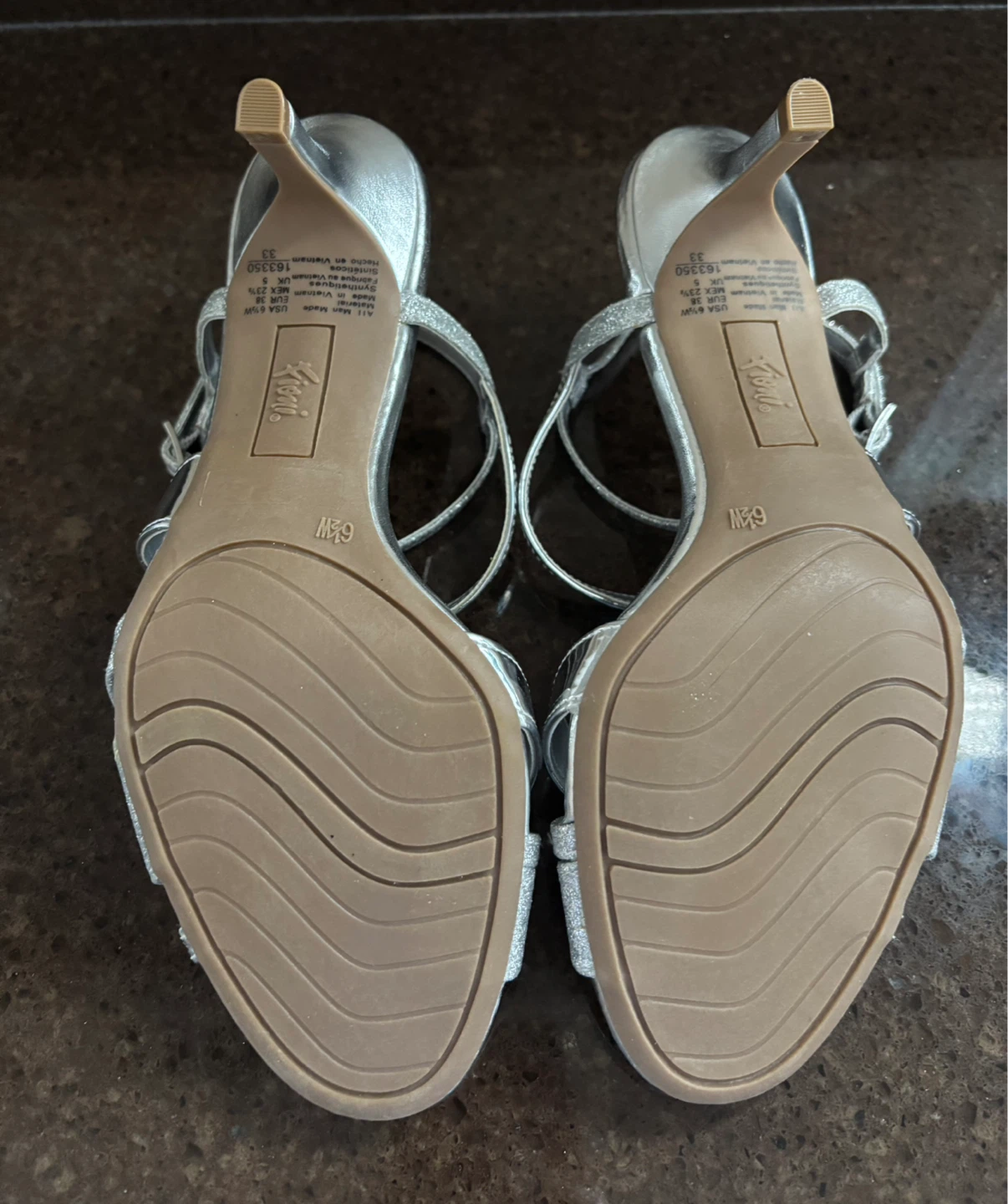 Silver Glitter Heels Size 6.5 - photo 4