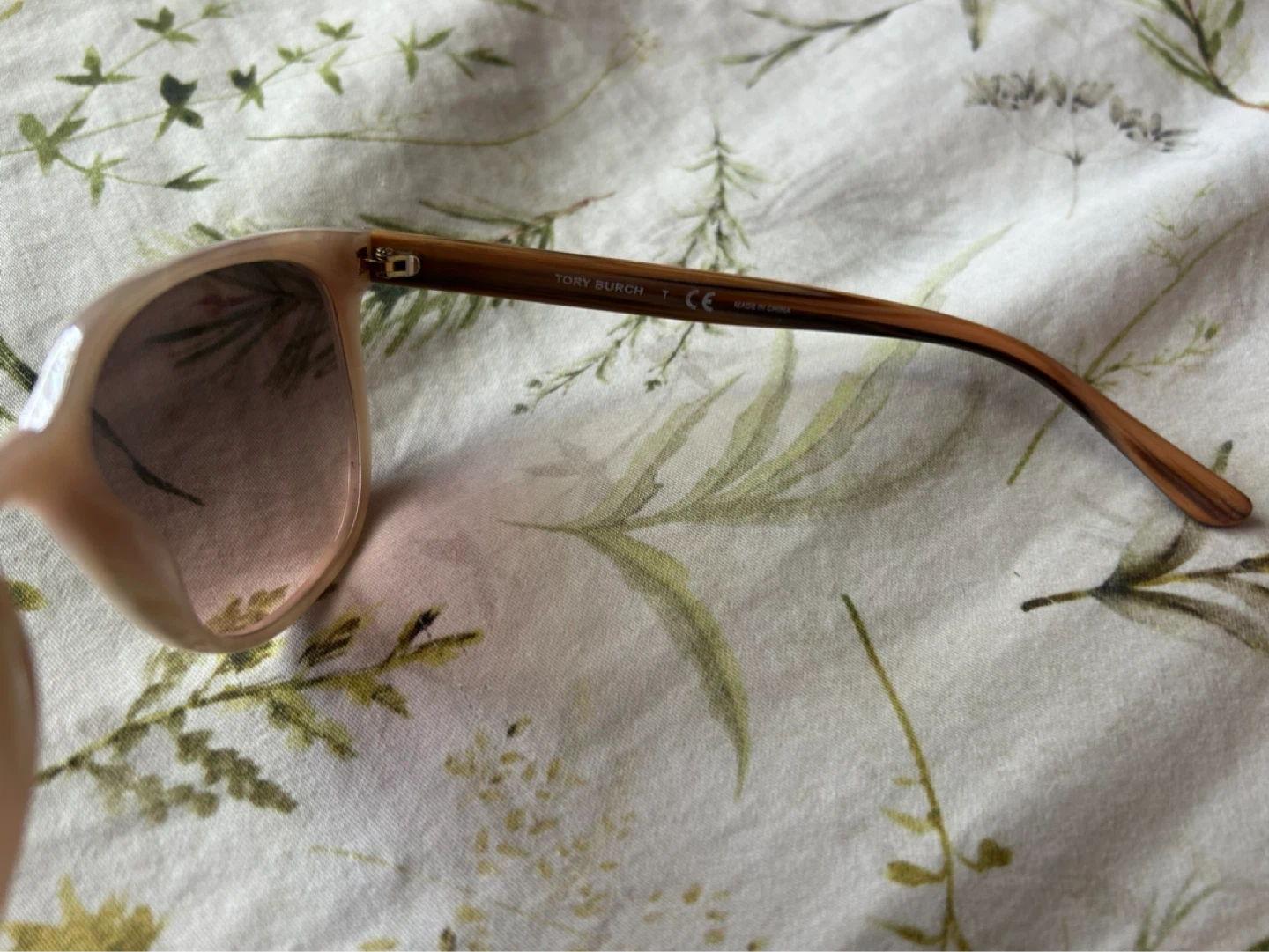 Tory Burch Sunglasses - photo 2