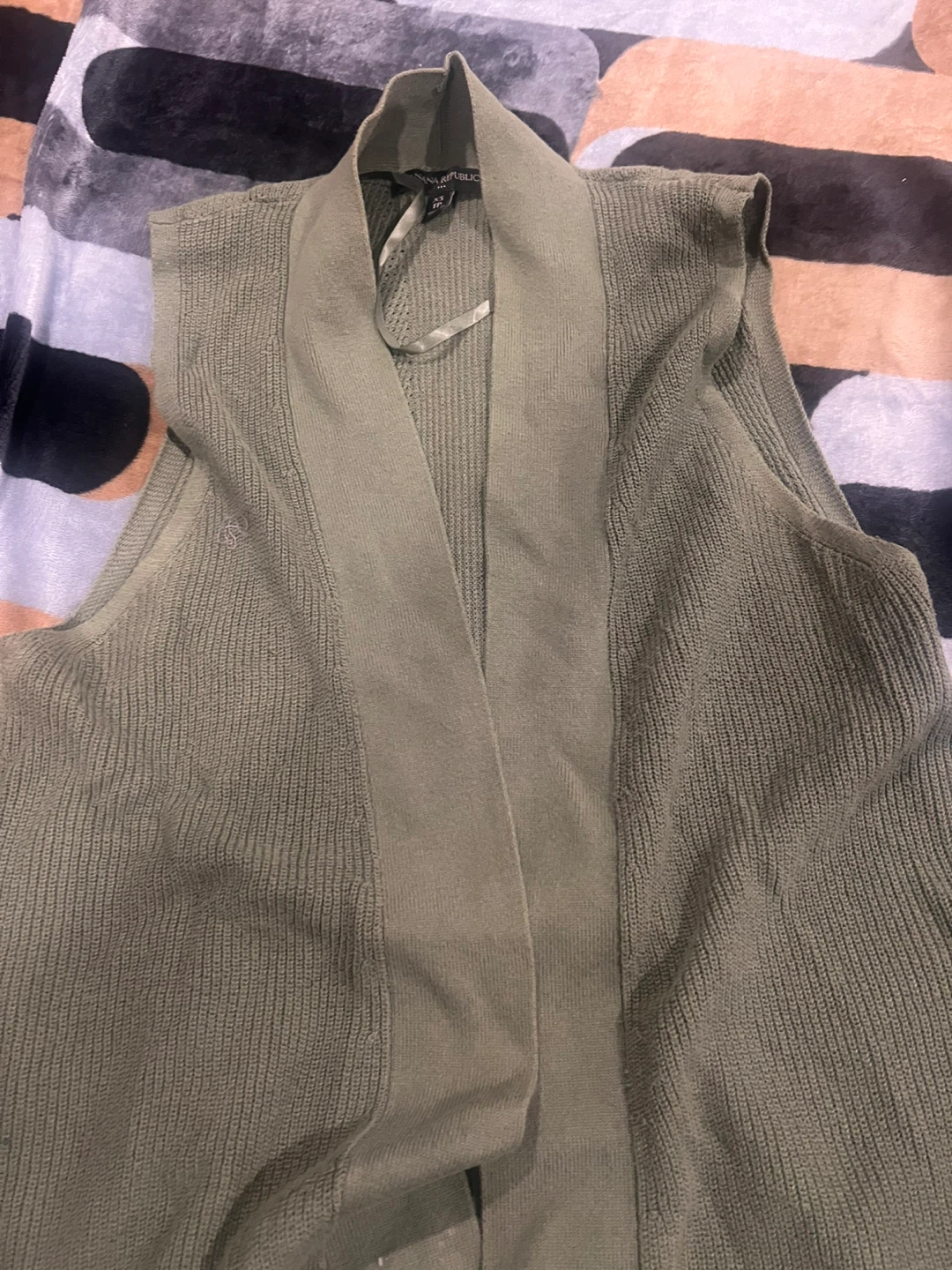 Banana Republic Sleeveless Knit Vest XS