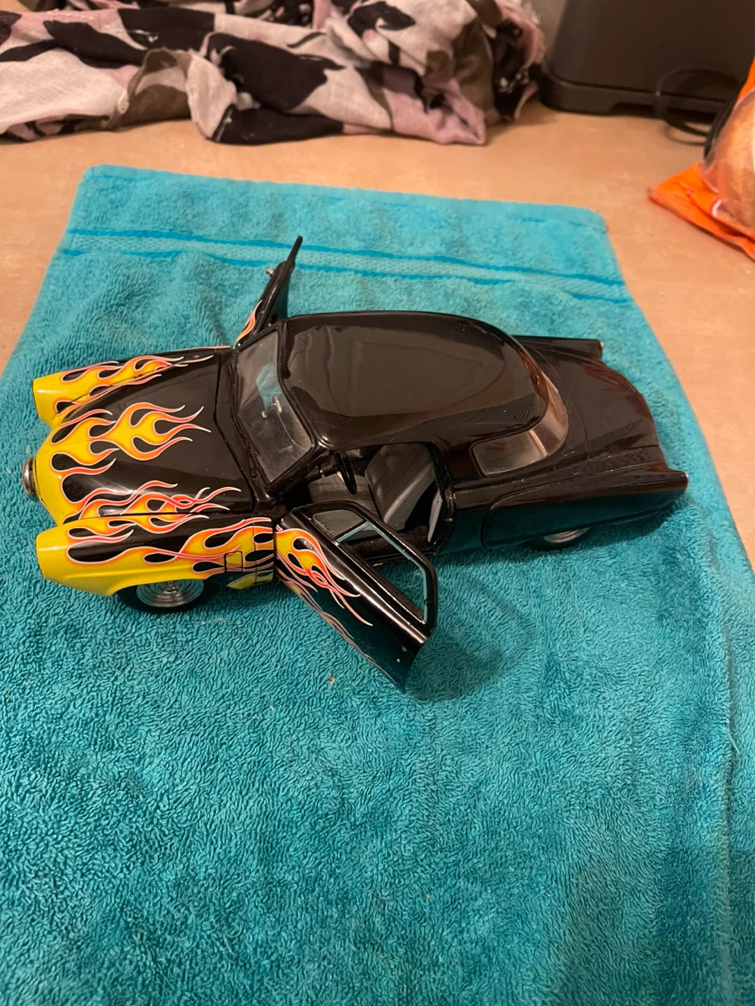 Diecast Model Car with Flames - photo 3