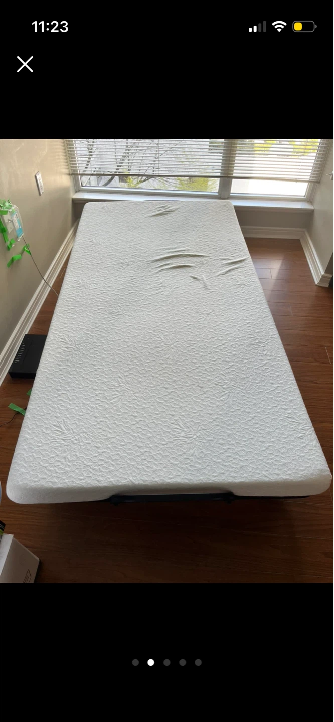Like new foam mattress