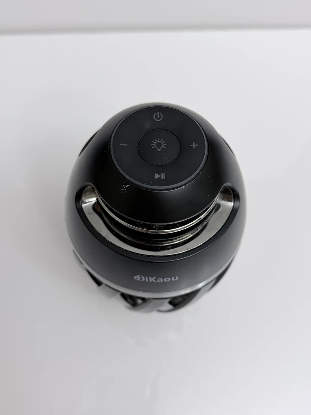 Dikaou Portable Bluetooth Speaker with Flame LED Light - photo 3