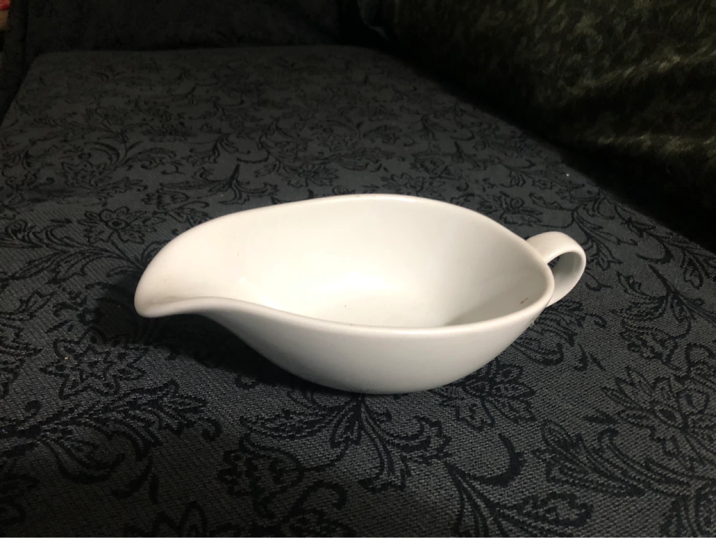 White Ceramic Gravy Boat - photo 5