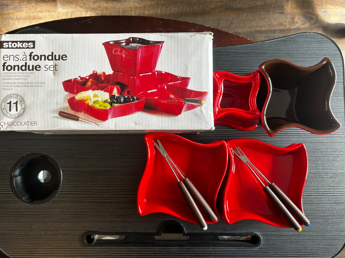 $10 Red Fondue Set - Used twice