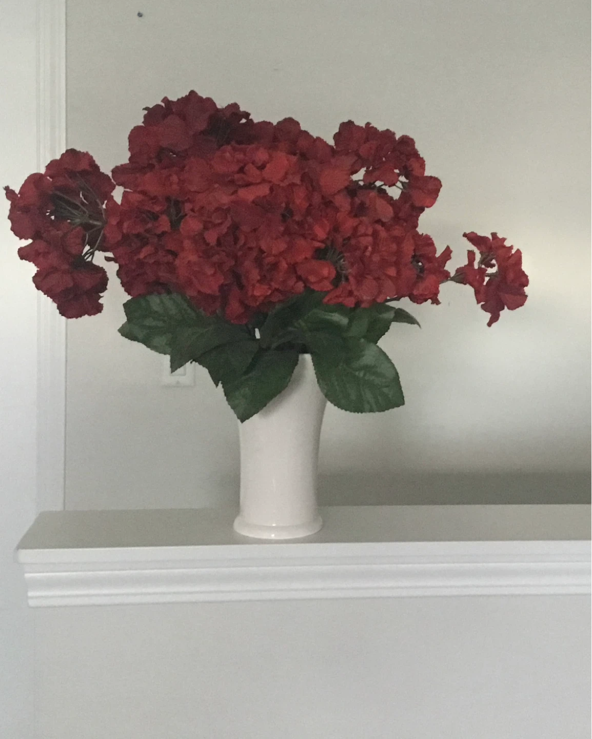 Artificial Red Hydrangea Flowers in White Vase - photo 2