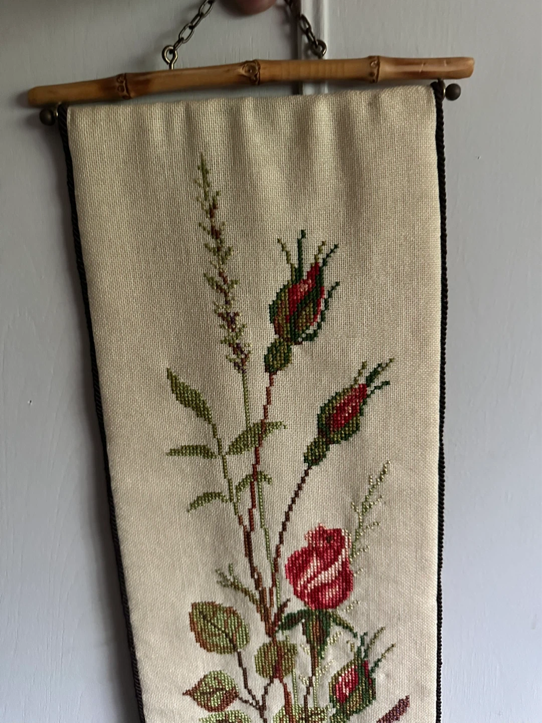 Embroidered Roses Wall Hanging Tapestry Floral Cross Stitched - photo 2