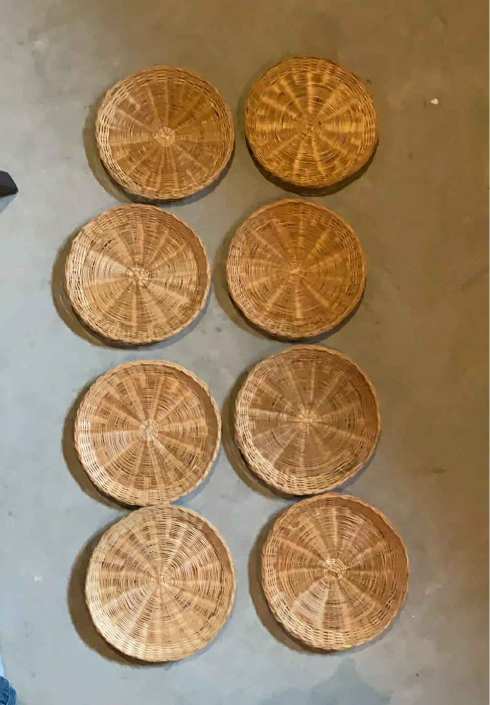 Vintage wicker plates $9 each - photo 2