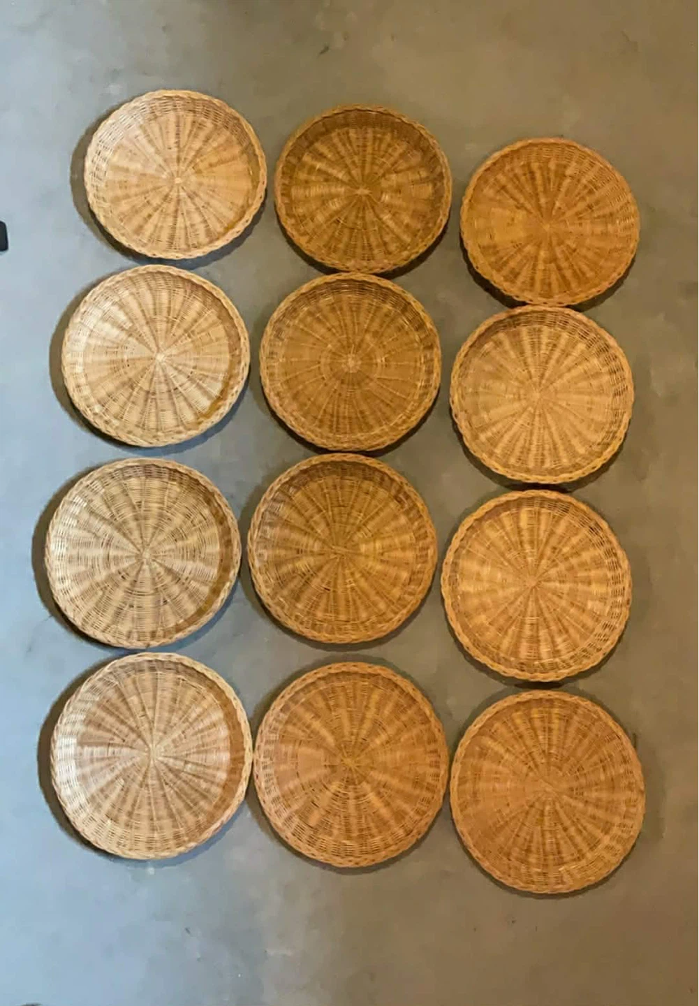 Vintage wicker plates $9 each - photo 4