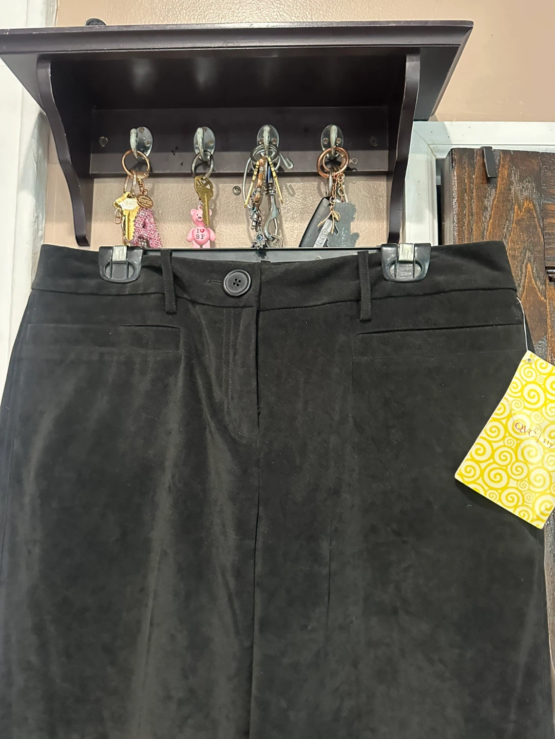 Nina Leonard Black Cropped Suede Culotte Pants - photo 2