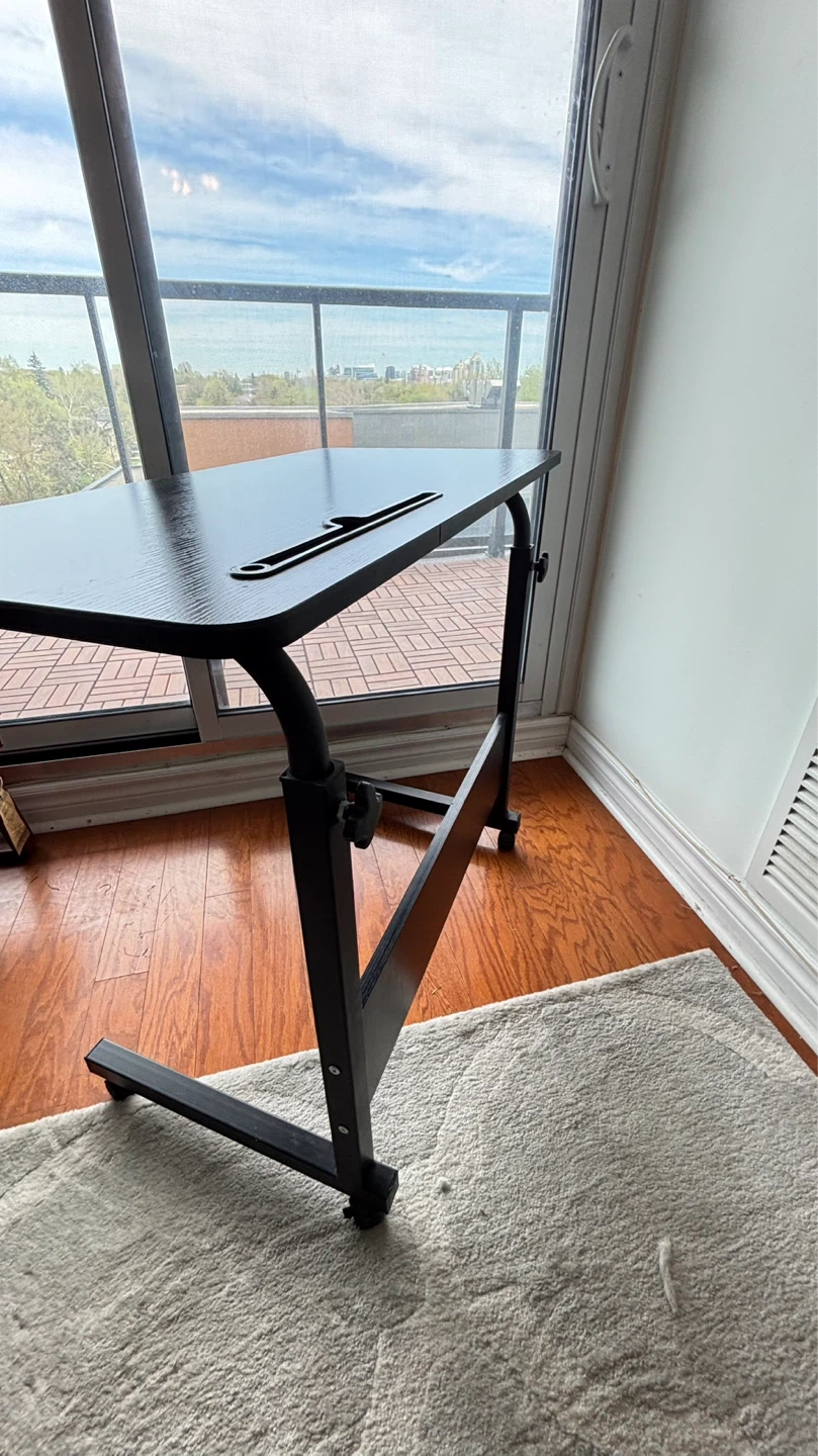 Adjustable Rolling Bedside Table - photo 3