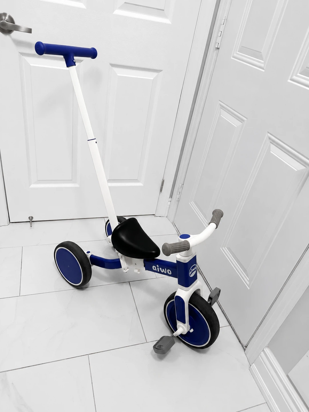 Aiwo 5-in-1 Kids Balance Bike Tricycle Blue