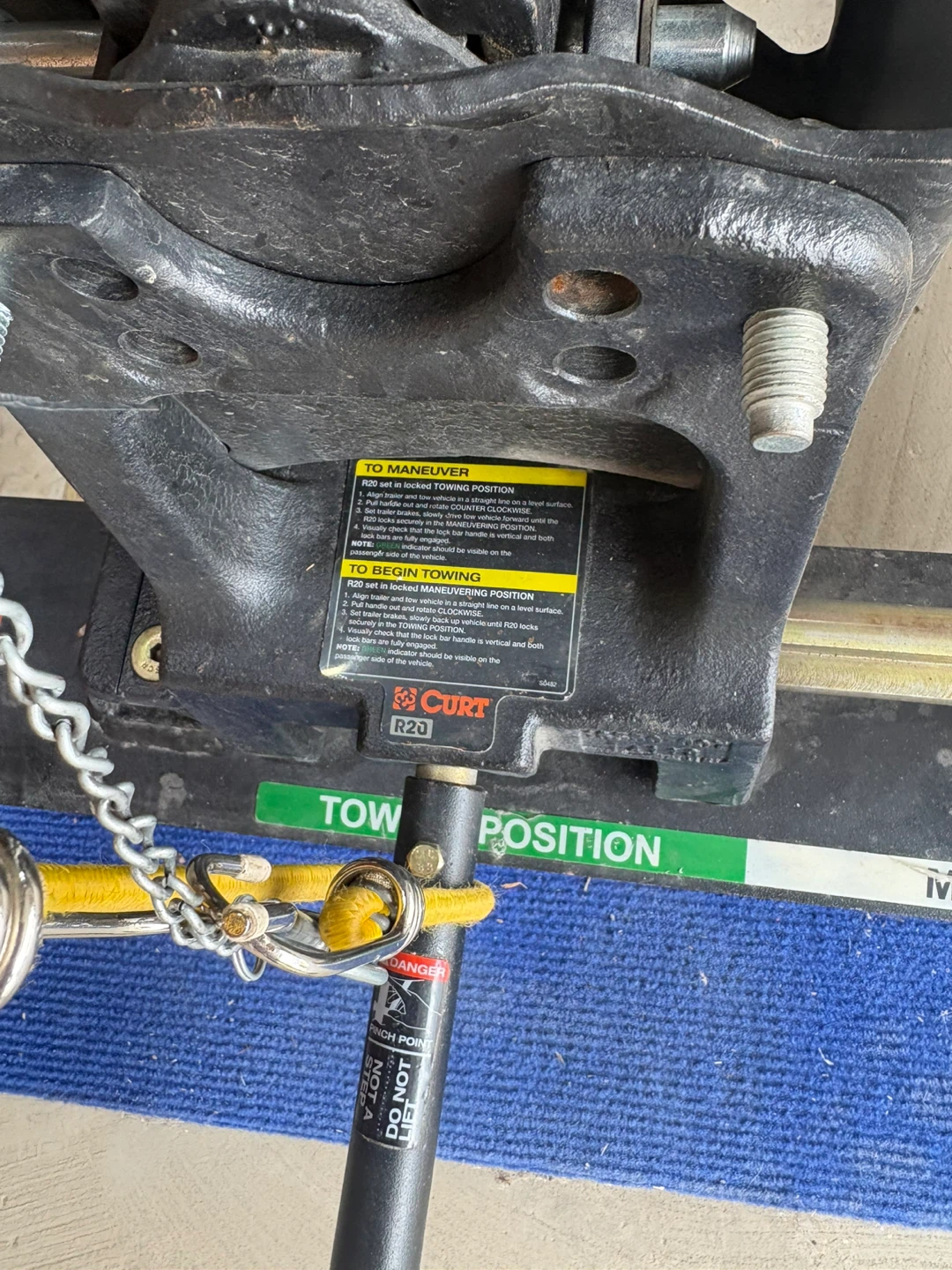 CURT Q20 5th Wheel Trailer Hitch - photo 5