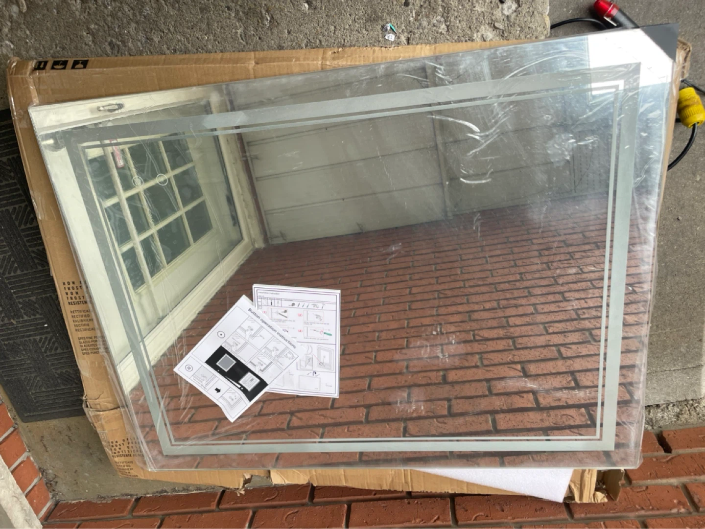 36”28”LED Lighted Bathroom Mirror - photo 4