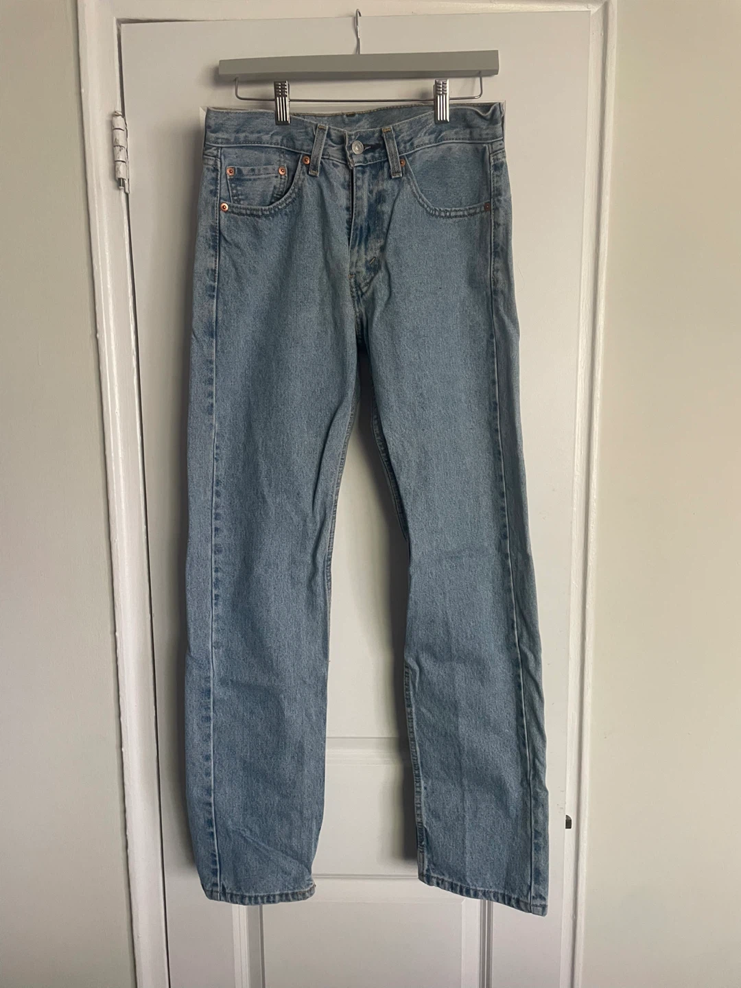 EUC Levi’s Jeans - Straight Leg, Light Wash
