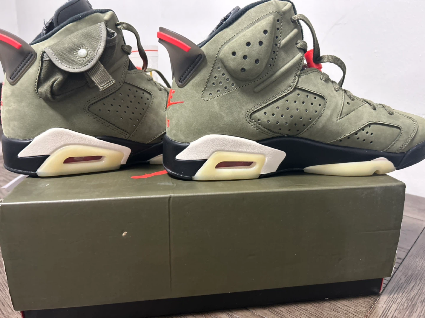 Air Jordan 6 Retro Travis Scott "Medium Olive" - photo 2