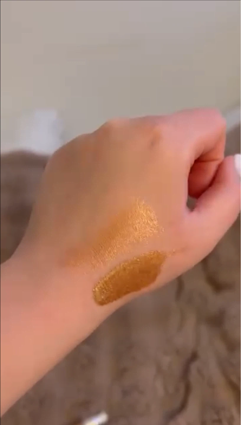 Body and face liquid highlighter - photo 3