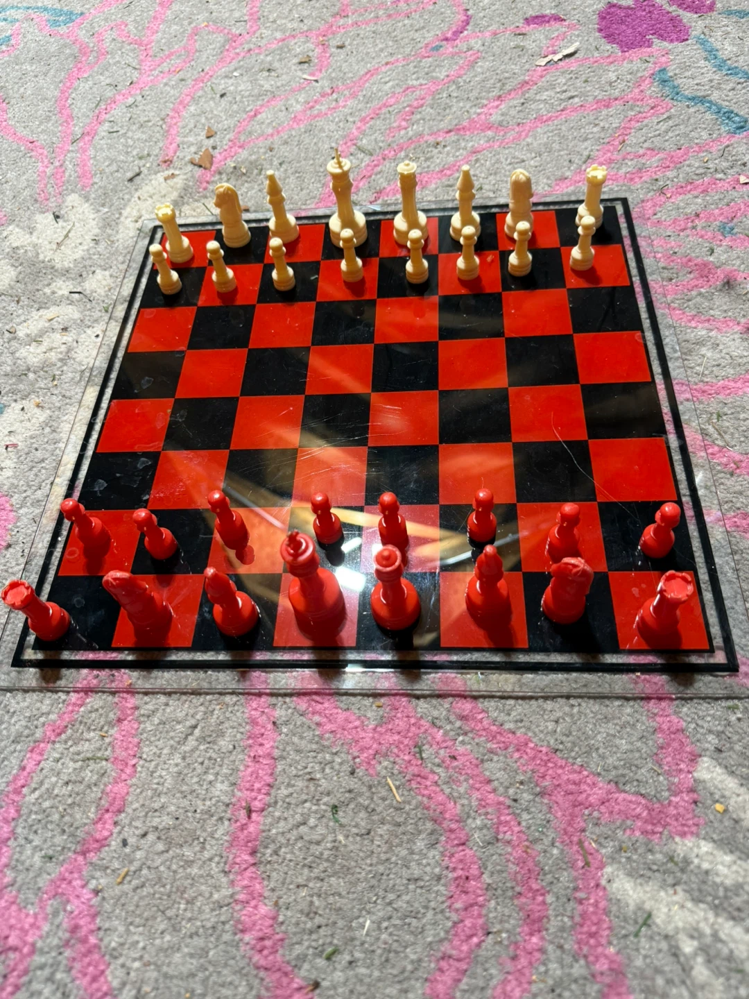 Red and Black Chess Set - photo 2