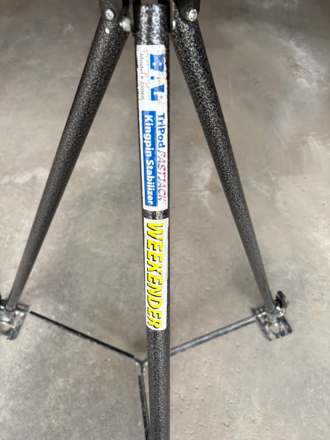 FASTJACK TriPod Kingpin Stabilizer - photo 2