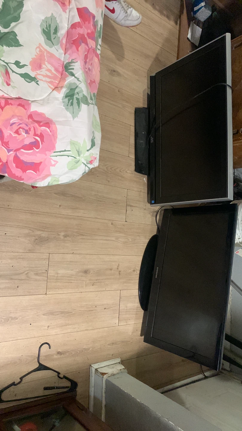 Samsung and JVC Televisions - photo 2
